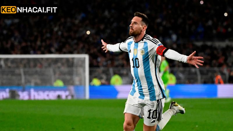 Lionel Messi Là Ai - Một Cầu Thủ, Một Biểu Tượng Vượt Thời Gian 3 Top các danh hiệu đã làm nên tên tuổi của Lionel Messi là ai